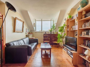 Grand appartement central à Biarritz - FR-1-3-598